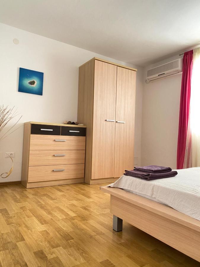 D.O.O. Yury Apartment Trogir Extérieur photo
