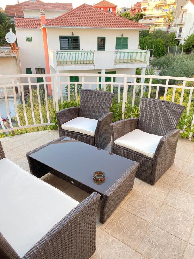 D.O.O. Yury Apartment Trogir Extérieur photo