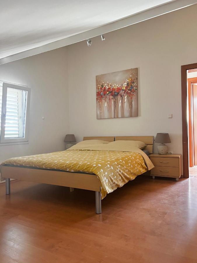 D.O.O. Yury Apartment Trogir Extérieur photo