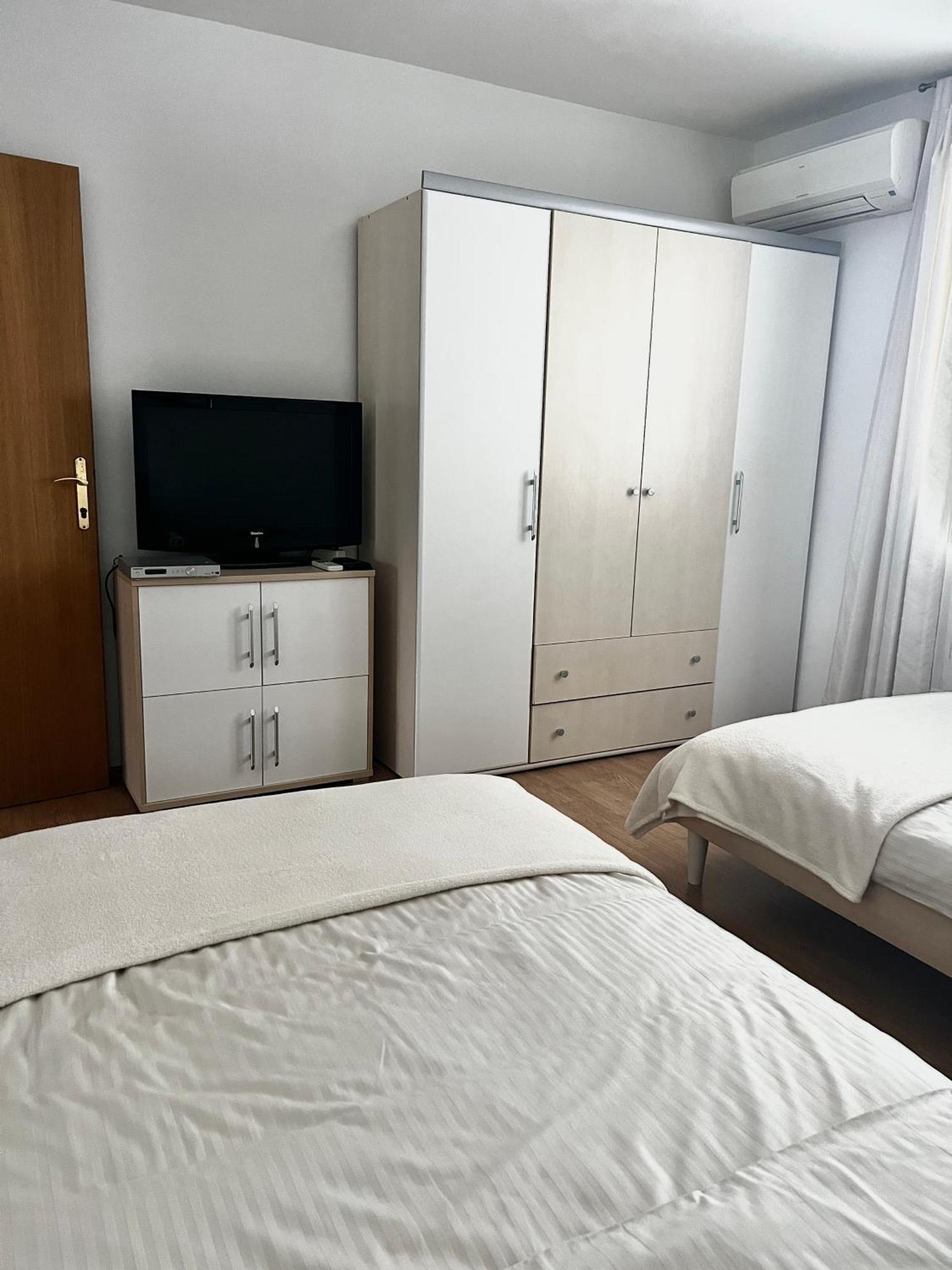 D.O.O. Yury Apartment Trogir Extérieur photo